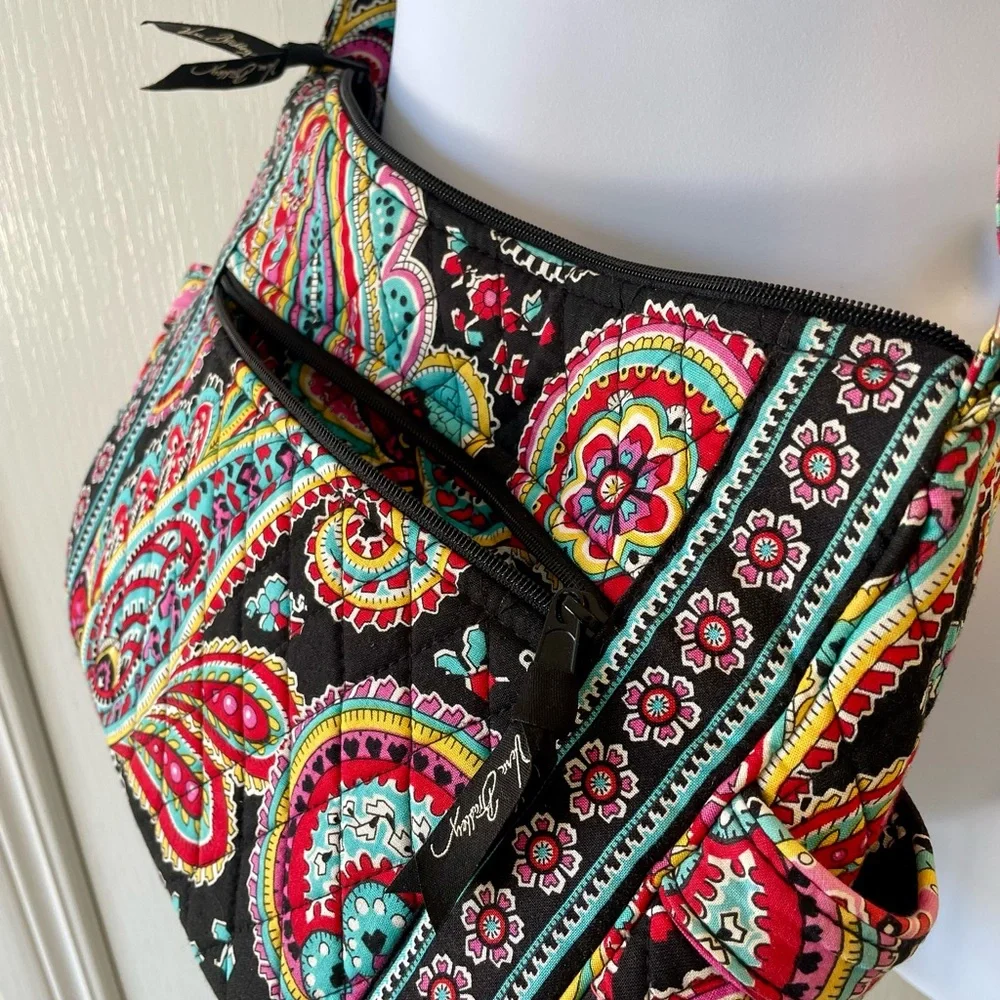 Vibrant Parisian Paisley Design Women’s  Bag by Vera Bradley NEW Retired - Picture 3 of 10